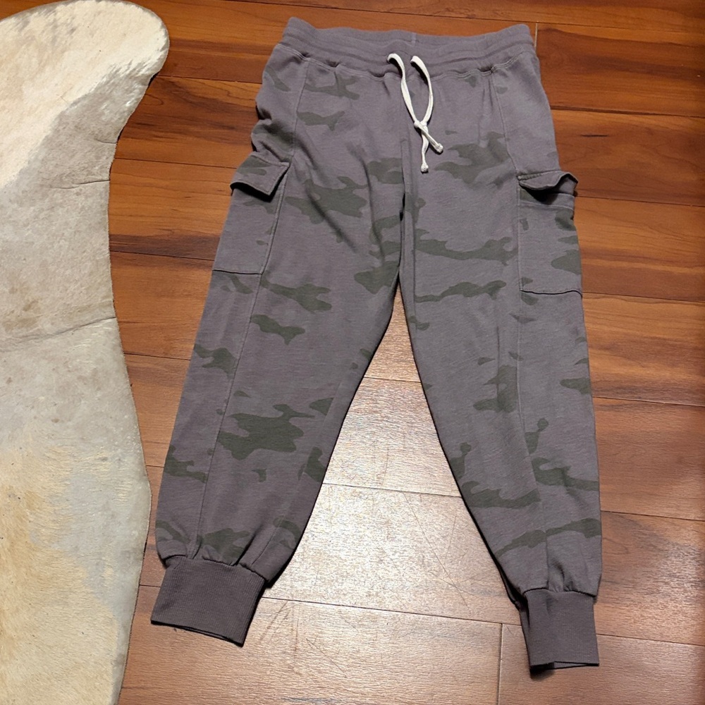 Sundry Camo Jogger Pants - Gray Green Sz 2